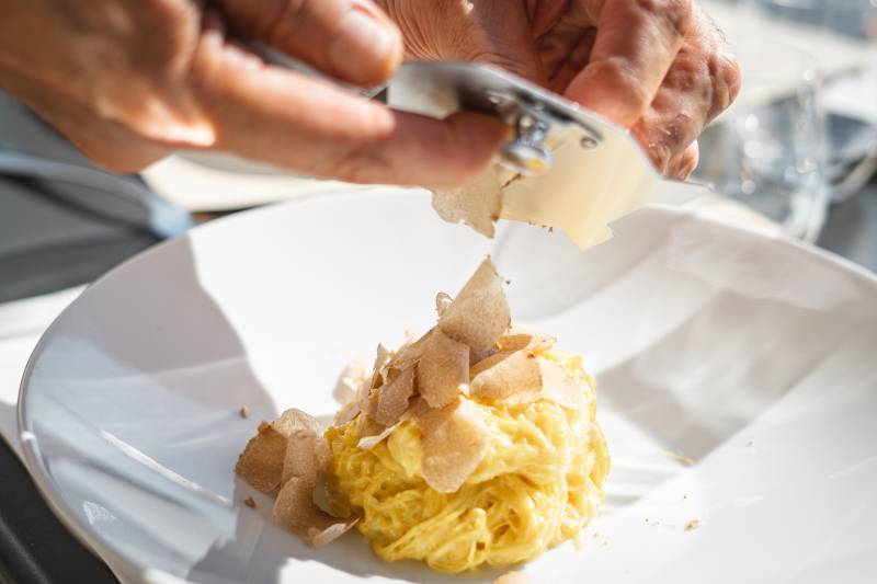  Linguines flambées à la Grappa truffées livraison à domicile plat convivial Alpes-Maritimes