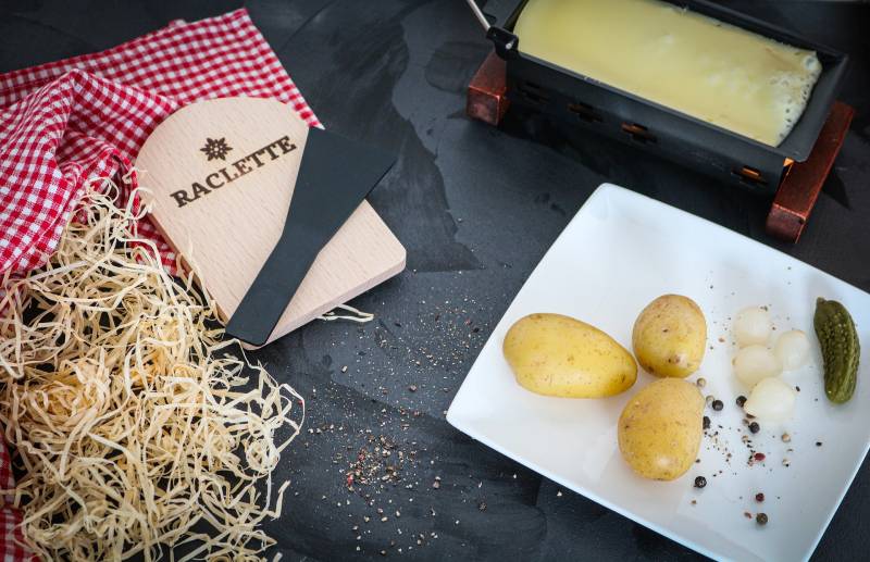 Livraison Raclette à domicile Cannes 06 - Alpes Maritimes